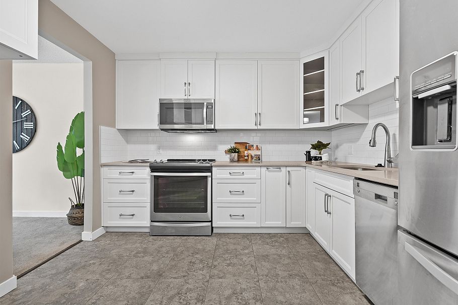 408 518 Moberly Road Vancouver, BC - 3