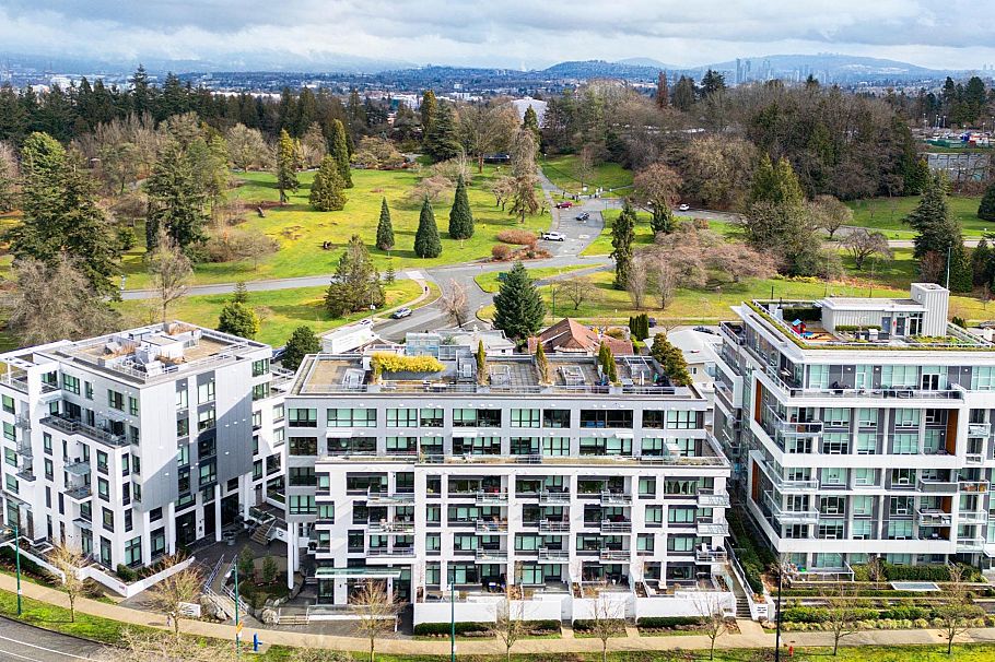 104 4932 Cambie Street Vancouver, BC - 4