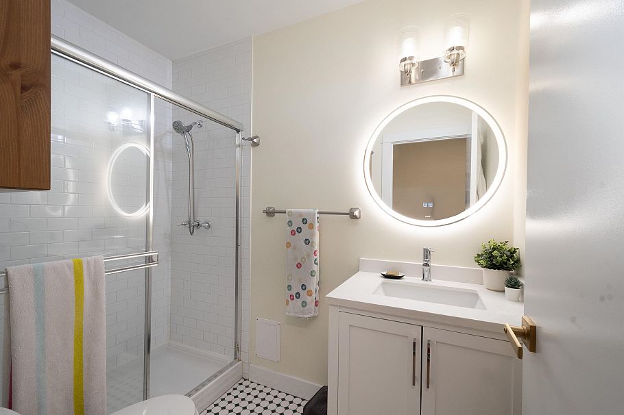 3652 Point Grey Road Vancouver, BC - 11