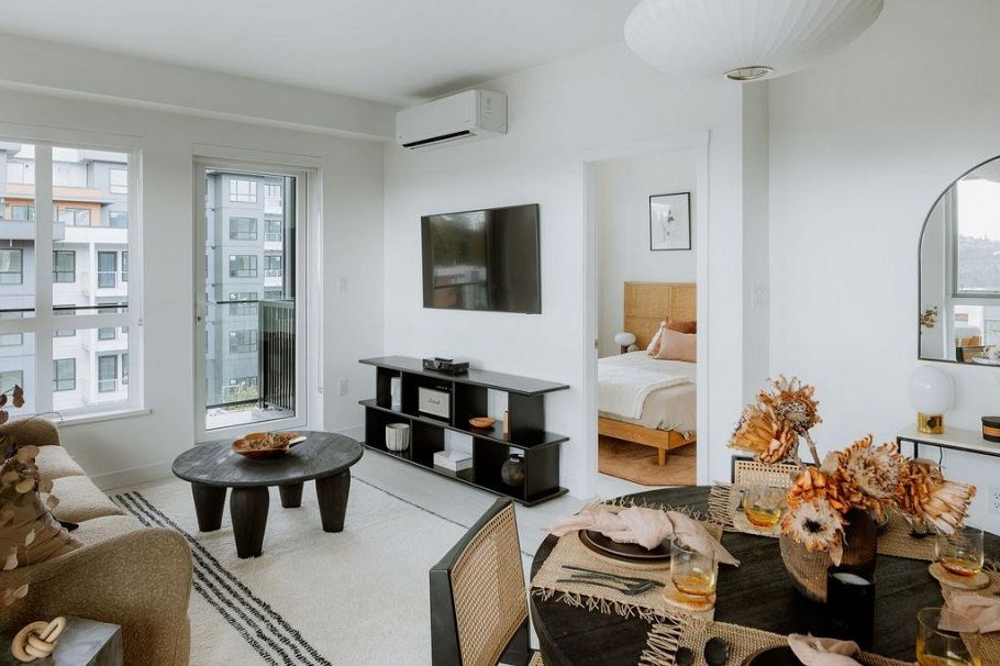 202 3594 Malsum Drive North Vancouver, BC - 6