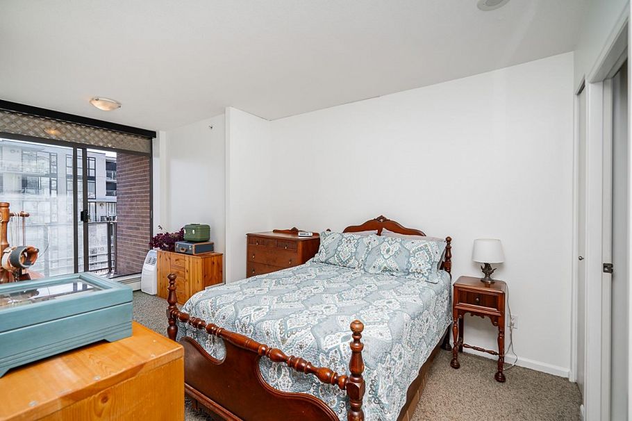 1004 170 W 1st Street North Vancouver, BC - 17