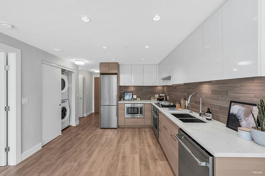 516 3451 Sawmill Crescent Vancouver, BC - 4