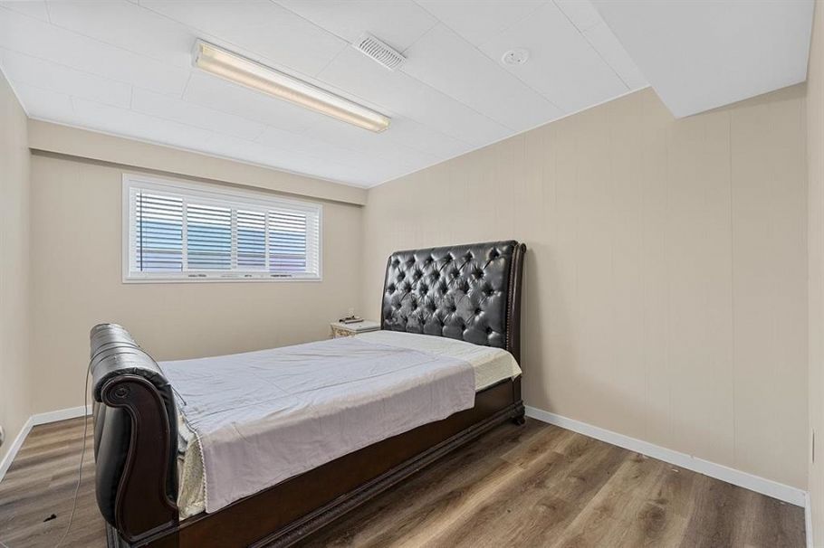 564 64th Street Vancouver, BC - 14