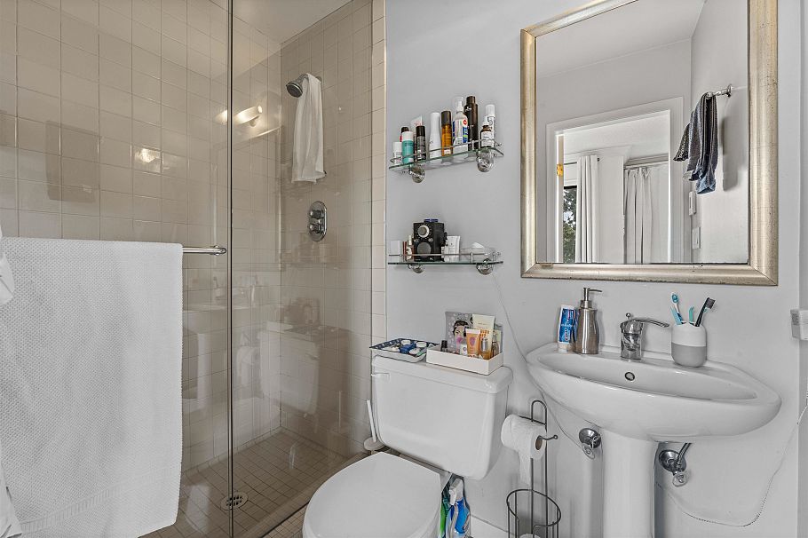 3391 W 32nd Avenue Vancouver, BC - 17