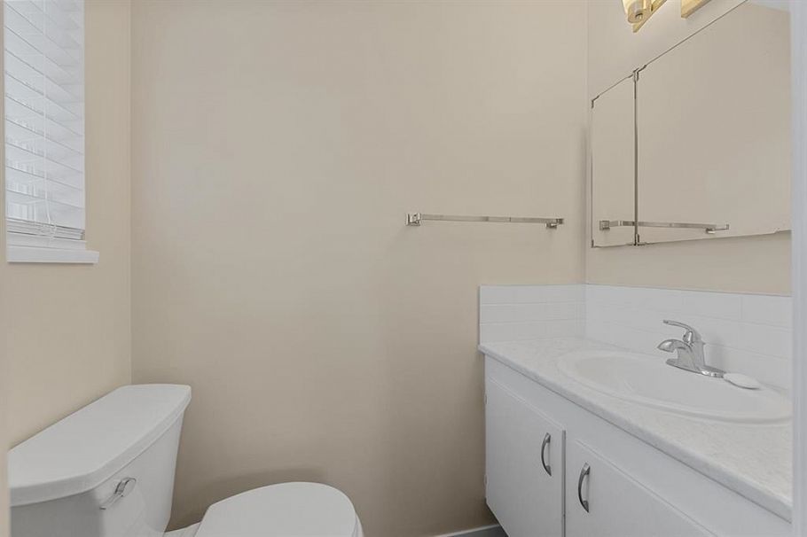 564 64th Street Vancouver, BC - 16