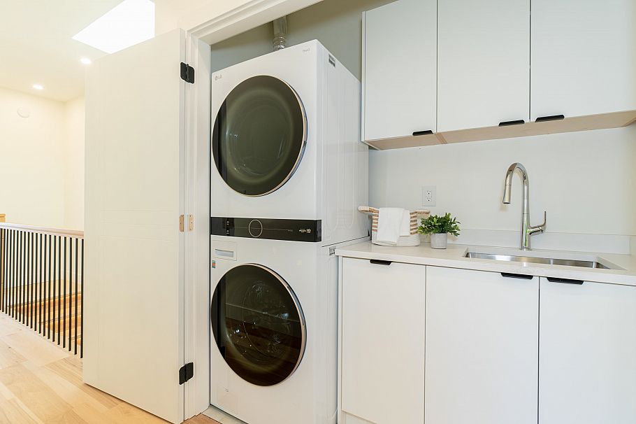 3338 W 14th Avenue Vancouver, BC - 20