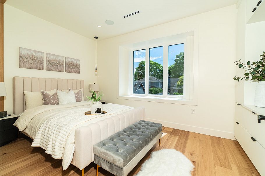 3338 W 14th Avenue Vancouver, BC - 12