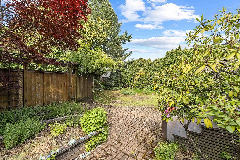 3391 W 32nd Avenue Vancouver, BC - 30