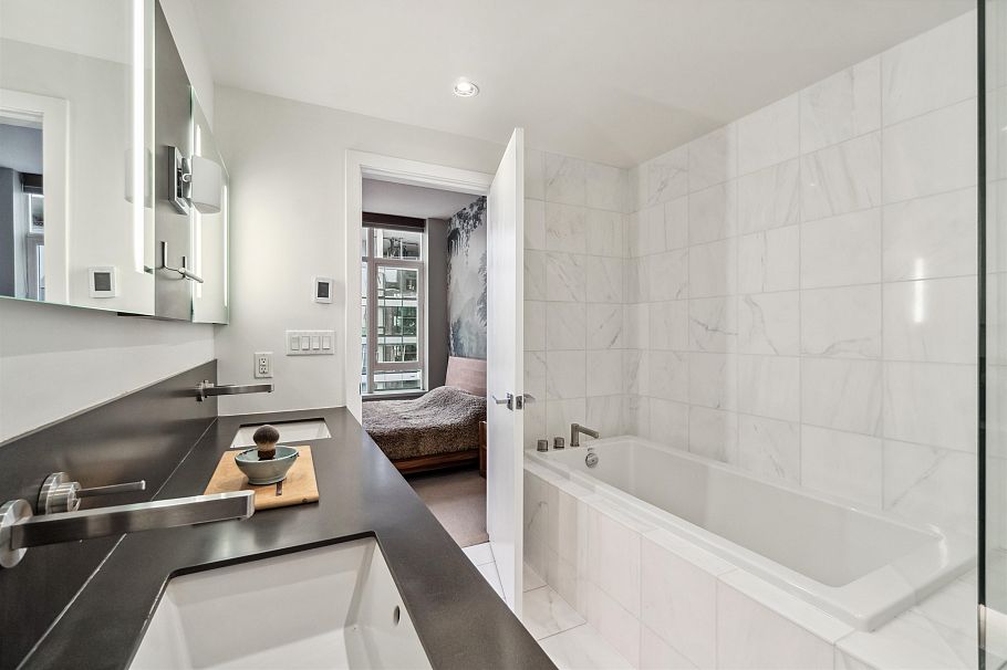 1601 1252 Hornby Street Vancouver, BC - 29