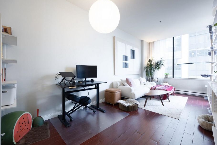 712 1010 Howe Street Vancouver, BC - 3