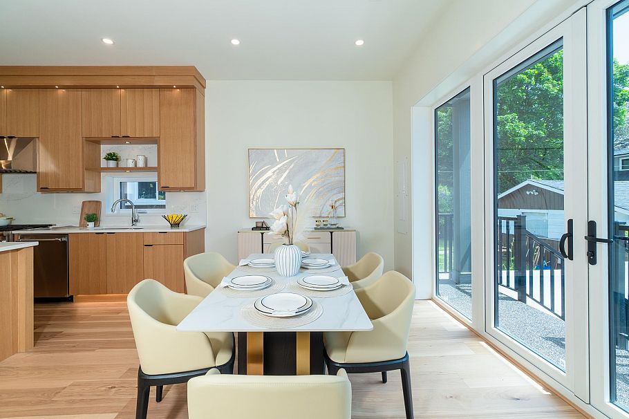 3338 W 14th Avenue Vancouver, BC - 9