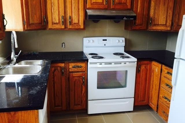 7592 Elliott Street Vancouver, BC - 5