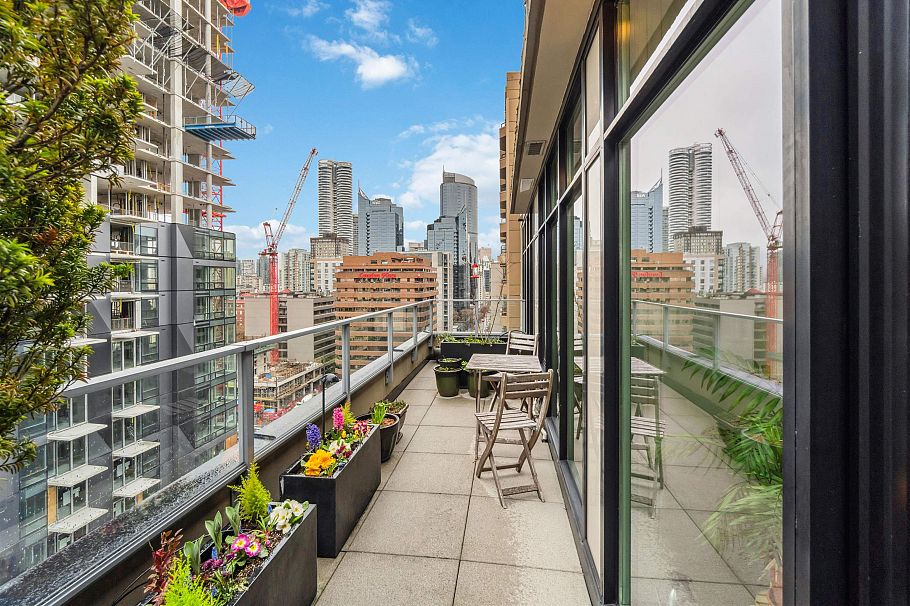 1601 1252 Hornby Street Vancouver, BC - 11