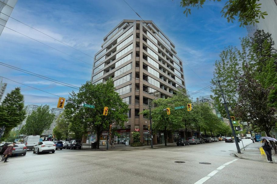 712 1010 Howe Street Vancouver, BC - 1