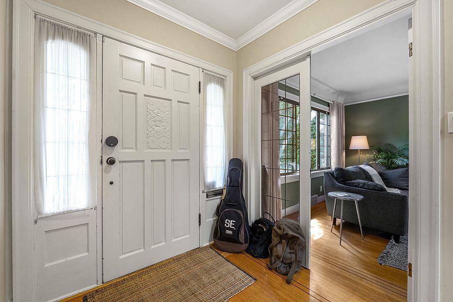 3391 W 32nd Avenue Vancouver, BC - 3