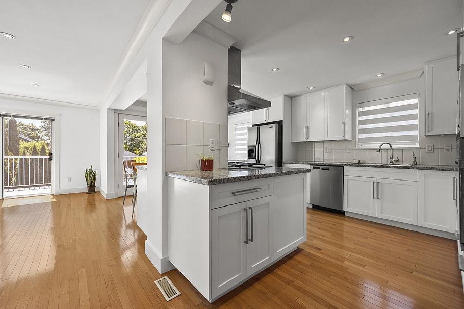 3558 W 32nd Avenue Vancouver, BC - 6