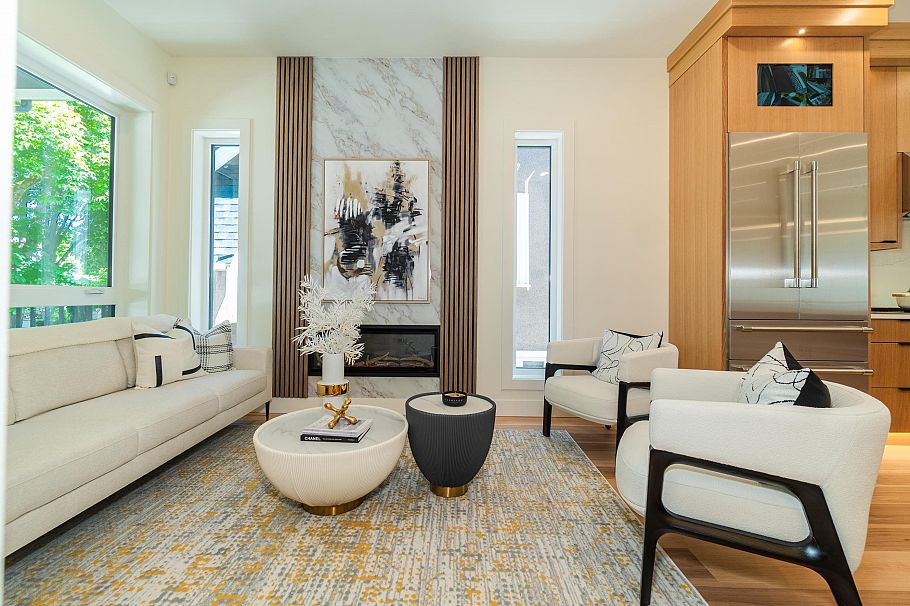 3338 W 14th Avenue Vancouver, BC - 3