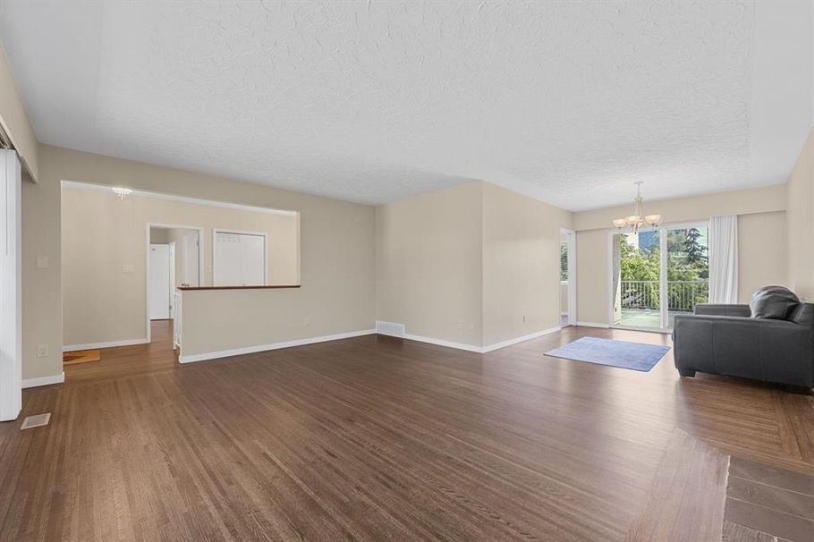 564 64th Street Vancouver, BC - 8