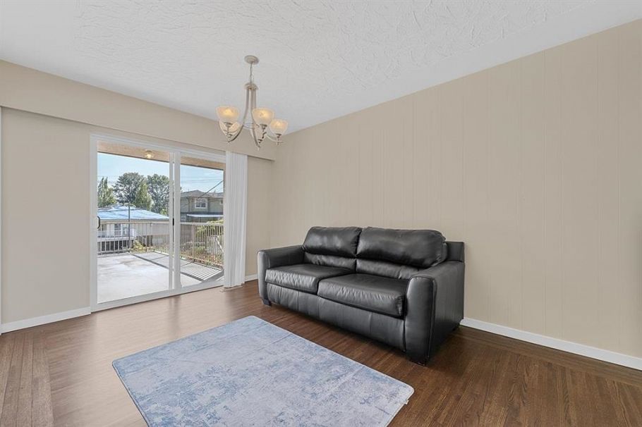 564 64th Street Vancouver, BC - 12