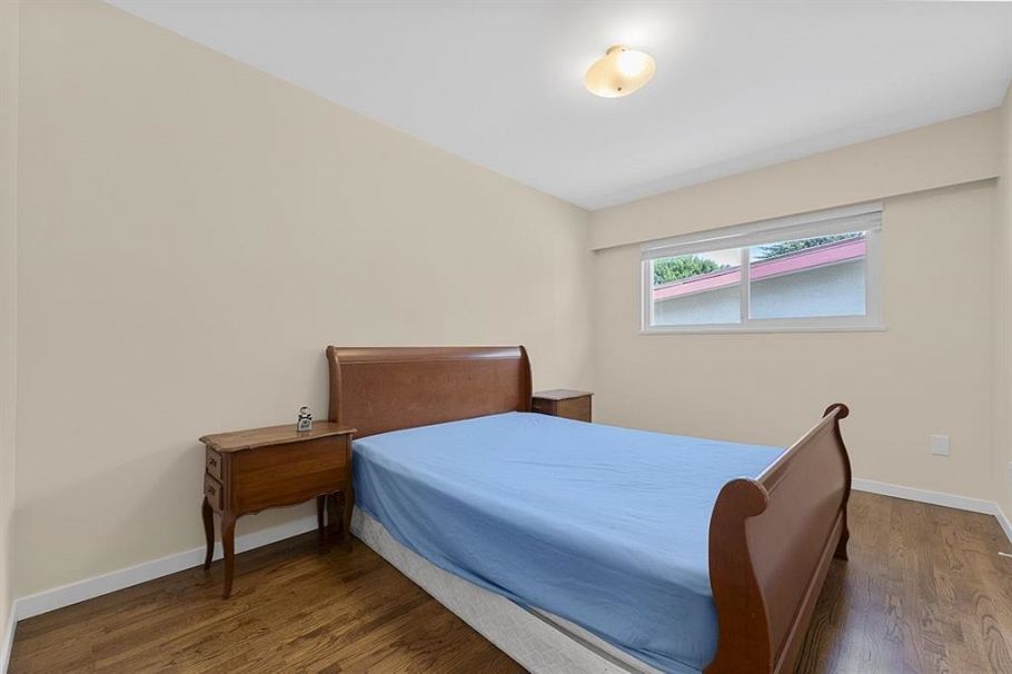 564 64th Street Vancouver, BC - 13