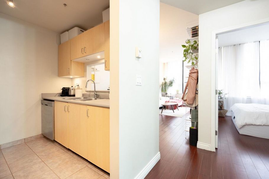 712 1010 Howe Street Vancouver, BC - 11