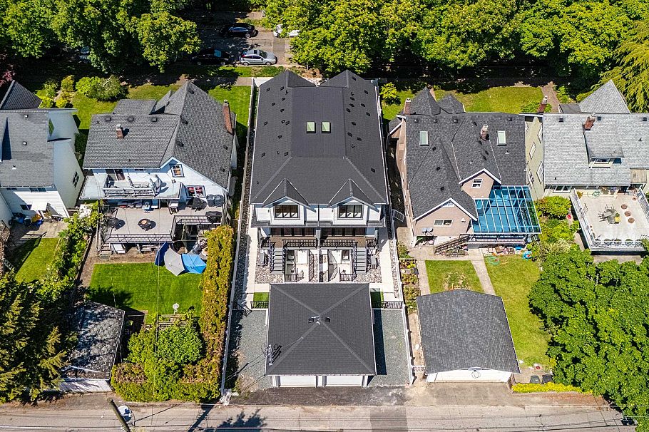 3338 W 14th Avenue Vancouver, BC - 37