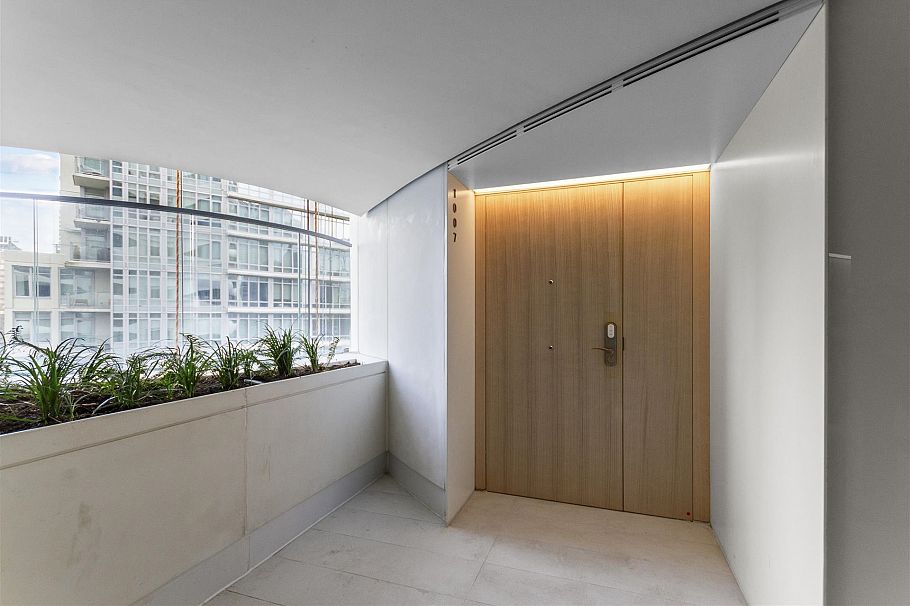 1007 1033 Nelson Street Vancouver, BC - 15