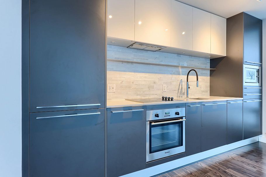 606 8031 Nunavut Lane Vancouver, BC - 2