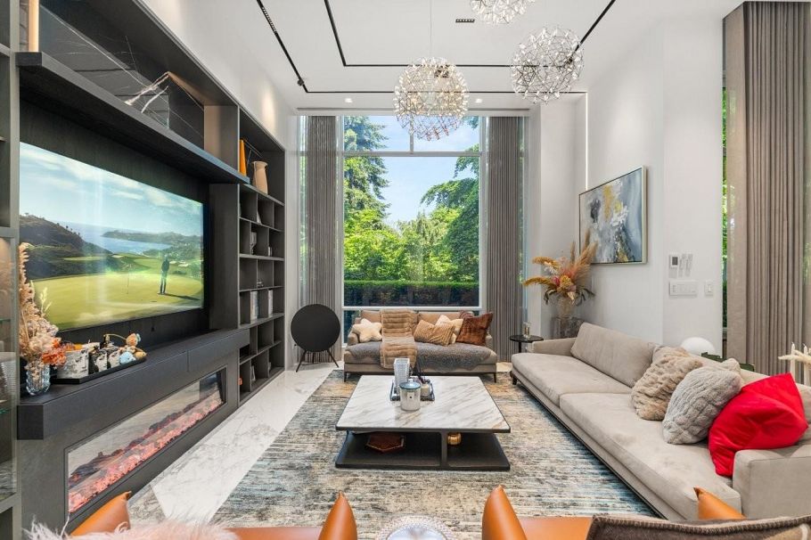 107 323 Jervis Street Vancouver, BC - 1