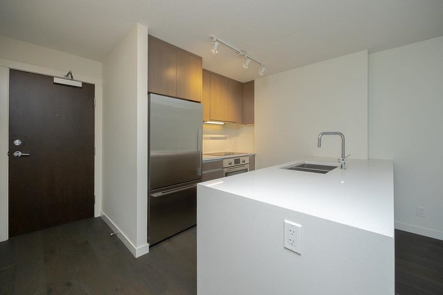 604 1009 Harwood Street Vancouver, BC - 5