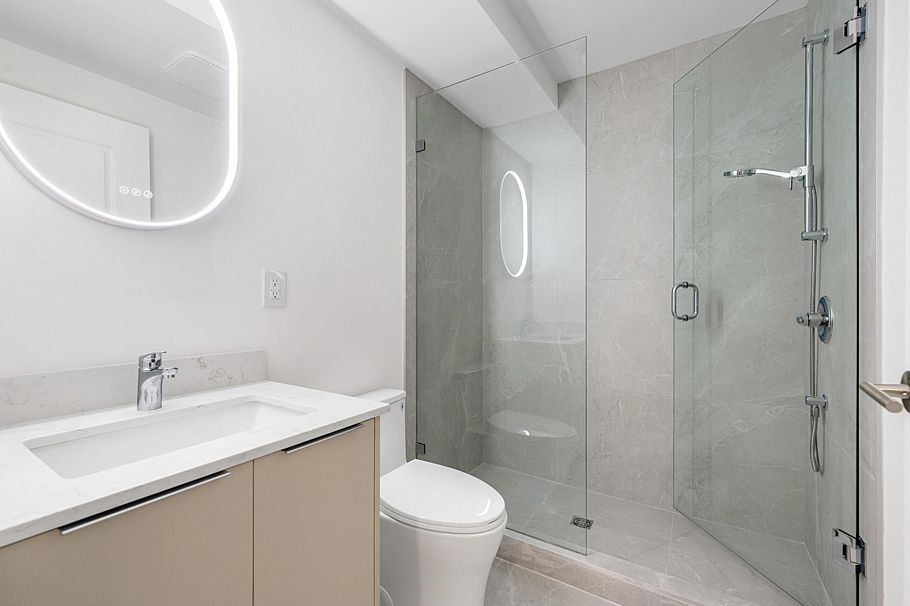 4005 W 35th Avenue Vancouver, BC - 20