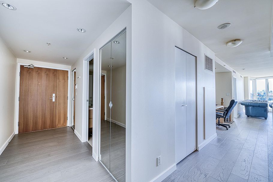 1703 8 Smithe Mews Vancouver, BC - 27