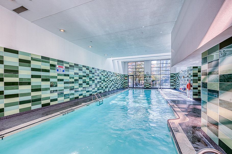 1703 8 Smithe Mews Vancouver, BC - 35