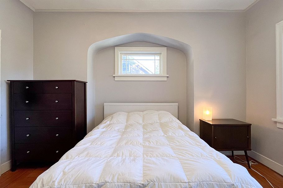 3088 Discovery Street Vancouver, BC - 8