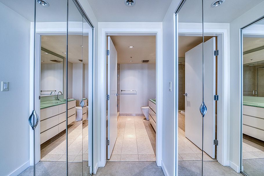 1703 8 Smithe Mews Vancouver, BC - 20