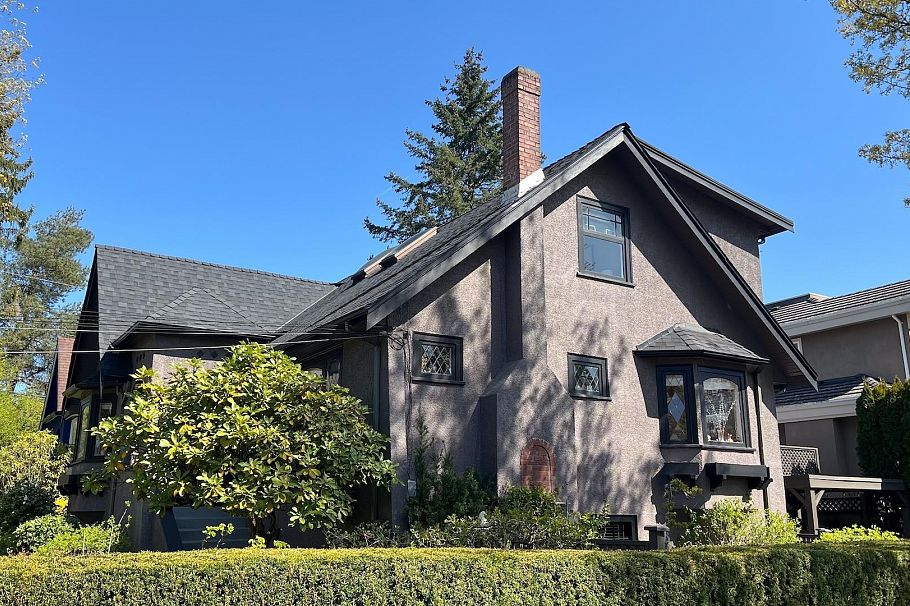 3090 Discovery Street Vancouver, BC - 1