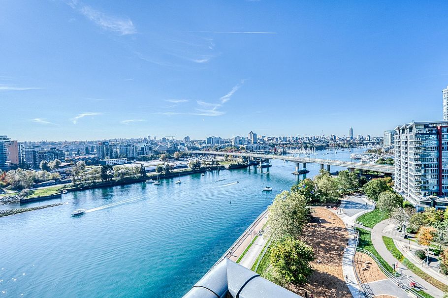 1703 8 Smithe Mews Vancouver, BC - 23