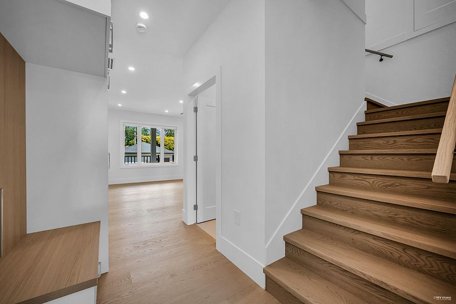 3673 E 48th Avenue Vancouver, BC - 15