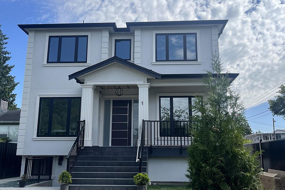 2350 E 49th Avenue Vancouver, BC - 1