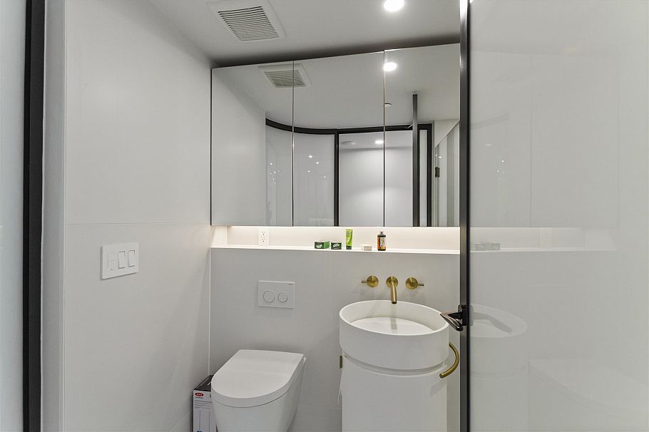 1007 1033 Nelson Street Vancouver, BC - 6