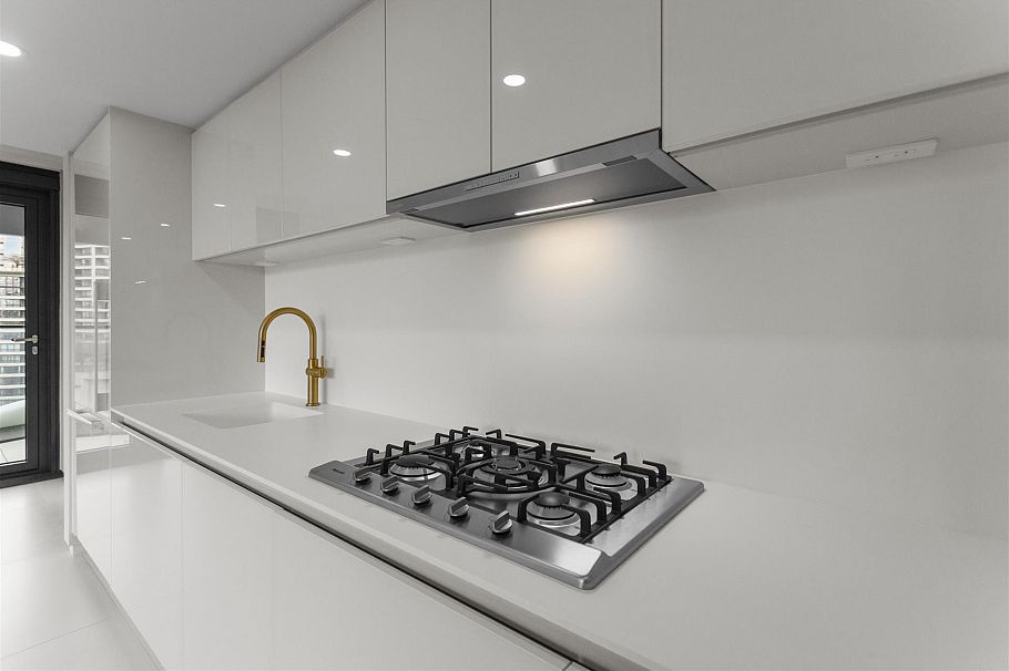 1007 1033 Nelson Street Vancouver, BC - 5