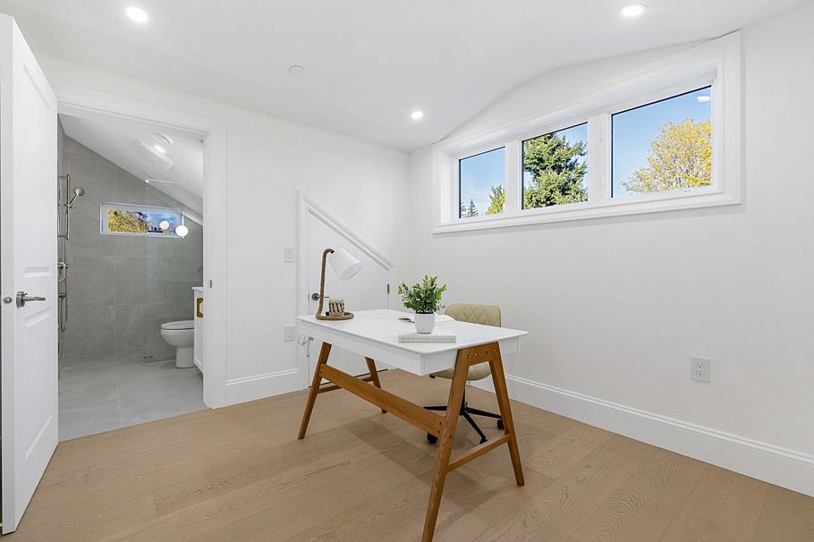 4005 W 35th Avenue Vancouver, BC - 12