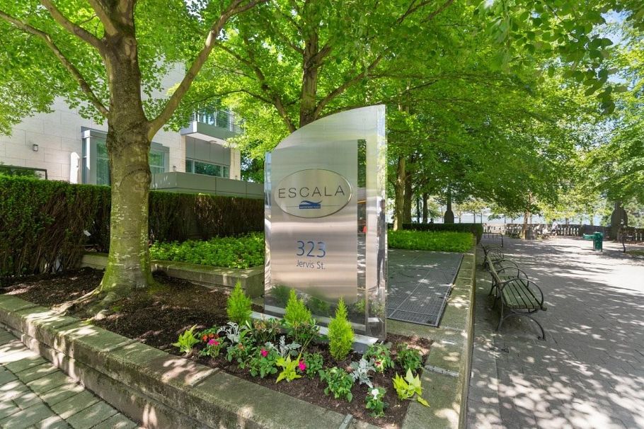 107 323 Jervis Street Vancouver, BC - 2