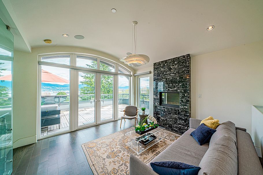 4350 Locarno Crescent Vancouver, BC - 3