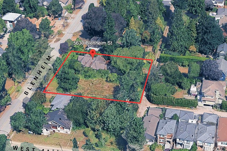 5630 Blenheim Street Vancouver, BC - 2