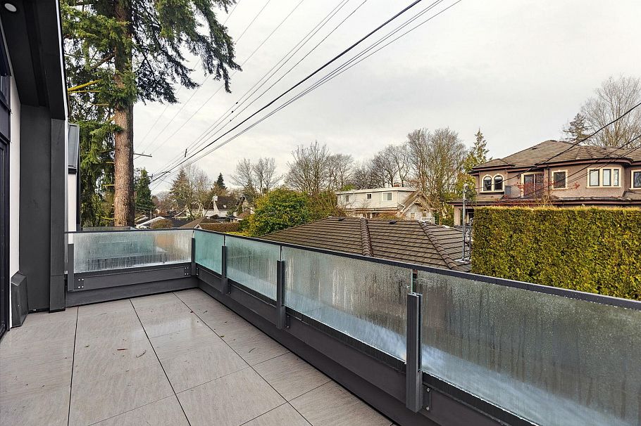 5253 Larch Street Vancouver, BC - 26