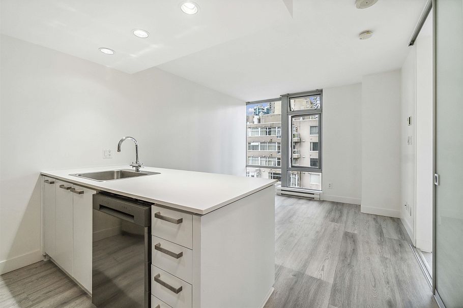 1006 1255 Seymour Street Vancouver, BC - 2