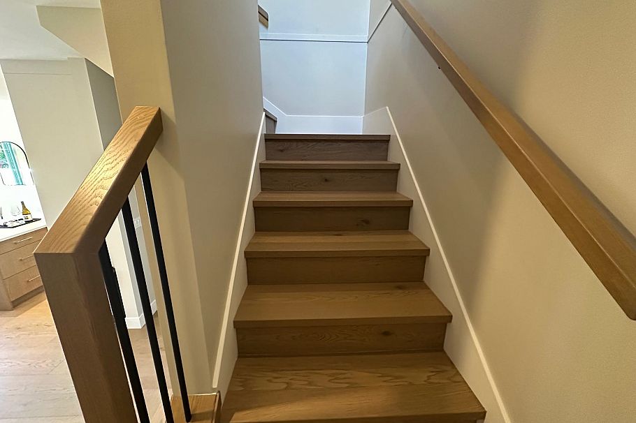 344 E 17th Street North Vancouver, BC - 20