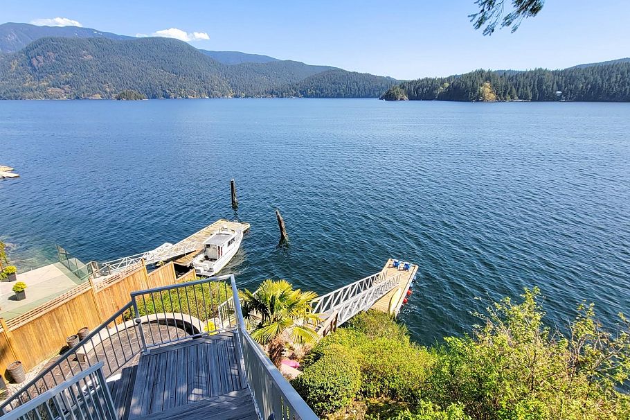 5125 Indian River Drive North Vancouver, BC - 34