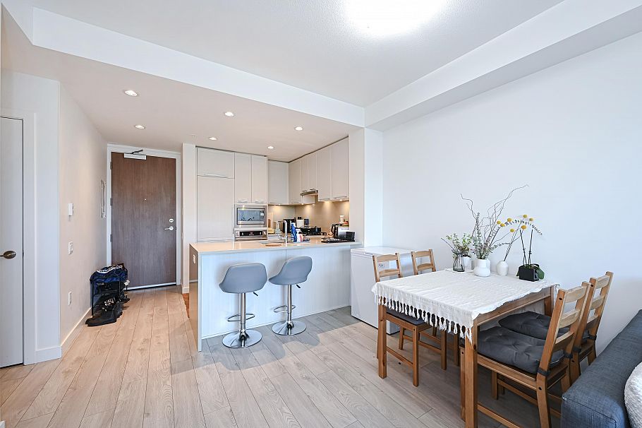 602 6633 Cambie Street Vancouver, BC - 9